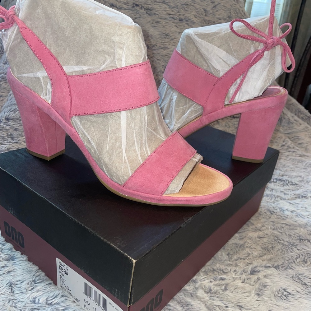 Chic Pink Block Heels EUC